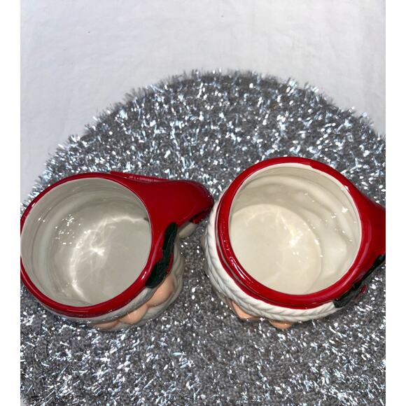 Sleigh Bell Bistro Winking Santa and Mrs Clause Retro Style Winking Santa Mugs - Picture 7 of 10